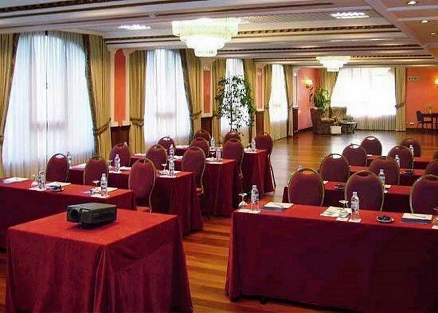 Tryp Bilbao Sondika Hotel المظهر الخارجي الصورة